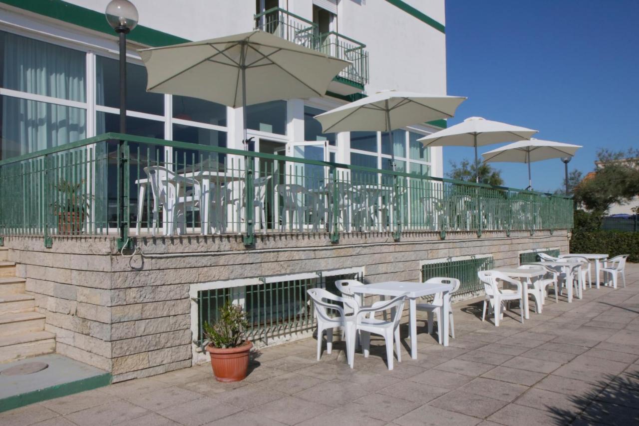 Hotel Internazionale Marotta Exterior photo