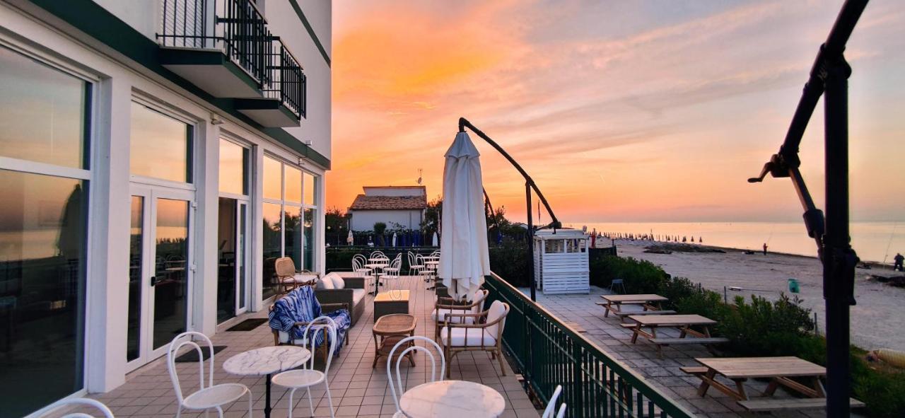 Hotel Internazionale Marotta Exterior photo